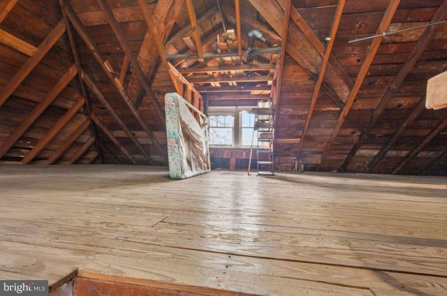 850 IRISHTOWN RD, New Oxford, PA 17350