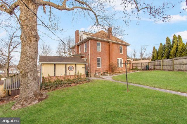 850 IRISHTOWN RD, New Oxford, PA 17350