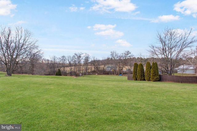 850 IRISHTOWN RD, New Oxford, PA 17350