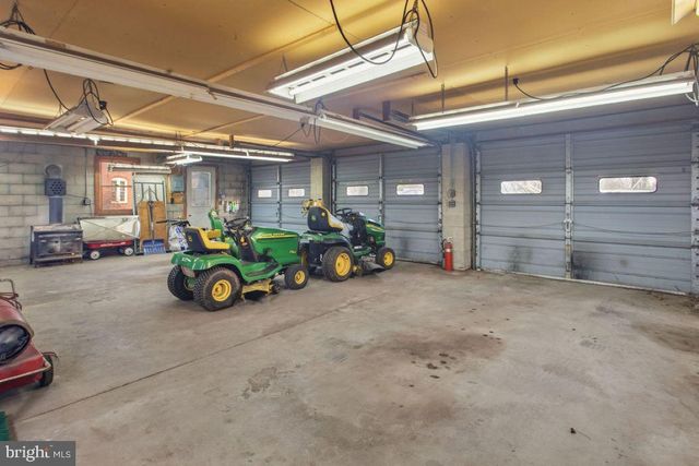 850 IRISHTOWN RD, New Oxford, PA 17350