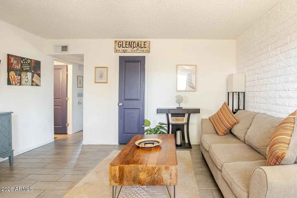 7031 N 80TH Avenue, Glendale, AZ 85303 — photo 3