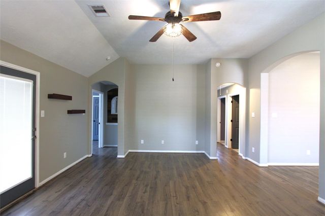 5931 Wildbriar Lane, Richmond, TX 77469