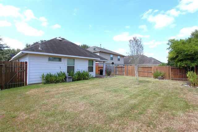 5931 Wildbriar Lane, Richmond, TX 77469