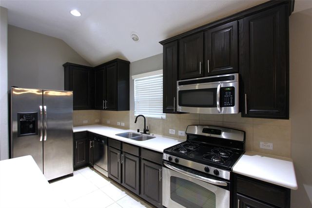 5931 Wildbriar Lane, Richmond, TX 77469