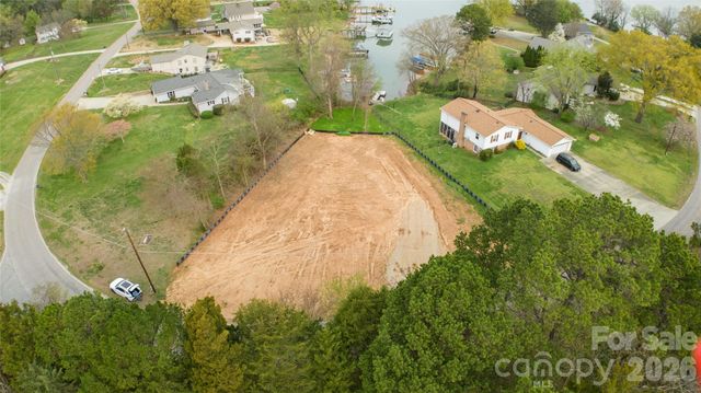 212 Ponderosa Circle, Mooresville, NC 28117