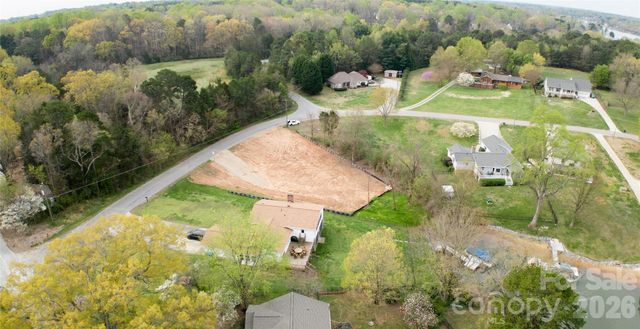 212 Ponderosa Circle, Mooresville, NC 28117