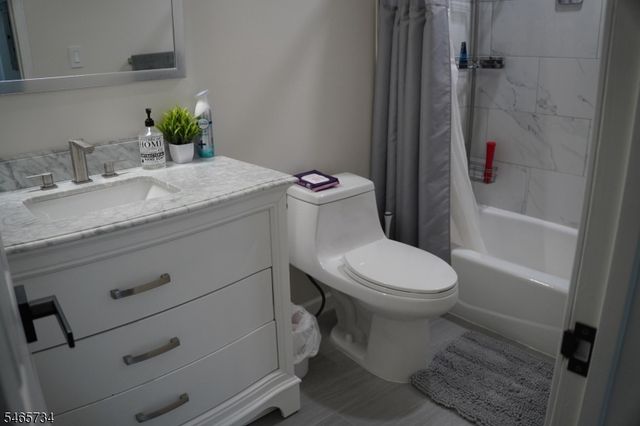 612 Deepdale Ct 7, Union Twp., NJ 07083