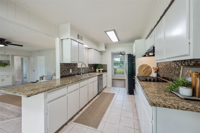 14821 Kleberg Road, Dallas, TX 75253