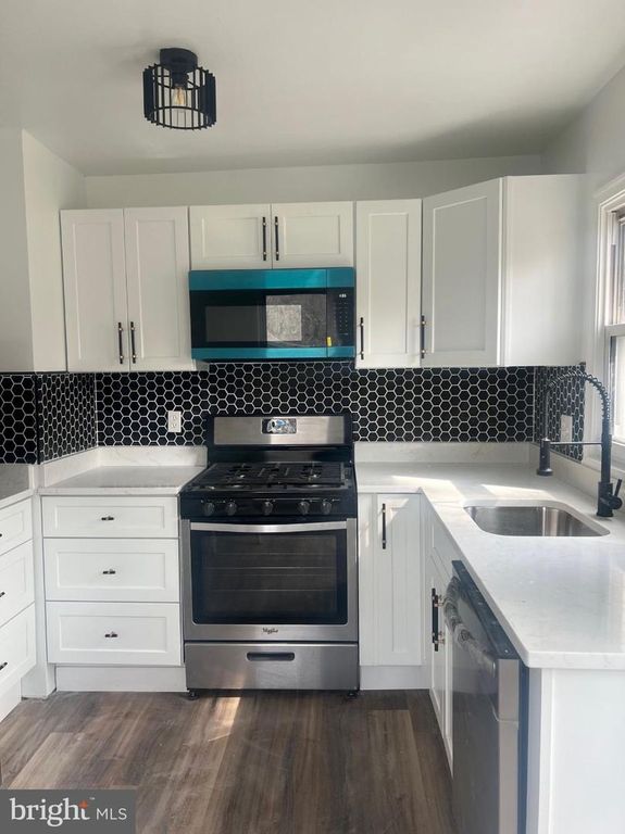 1911 KERNAN DR, Baltimore, MD 21207