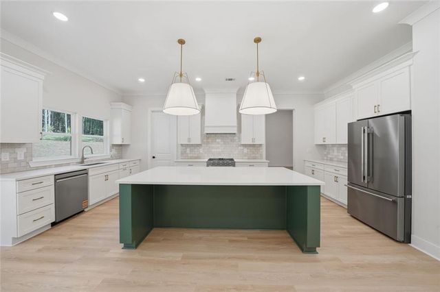 31 Kirk Road NW, White, GA 30184