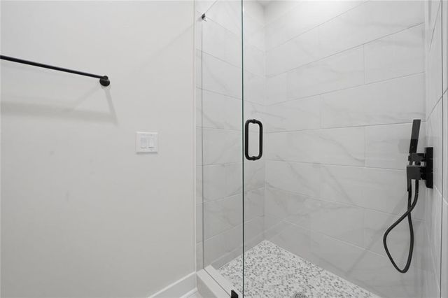 31 Kirk Road NW, White, GA 30184