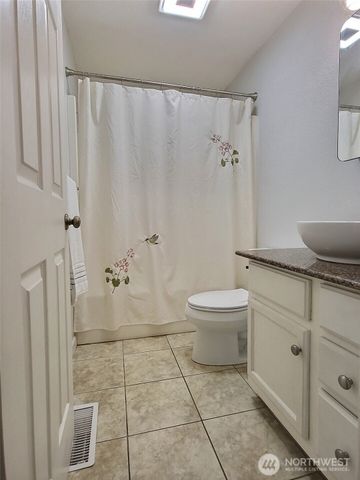 3835 Blue Finch Court SE, Olympia, WA 98503