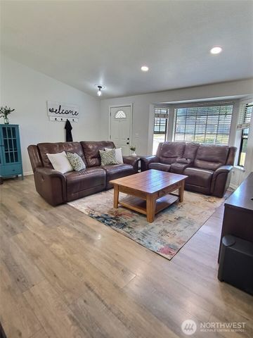 3835 Blue Finch Court SE, Olympia, WA 98503