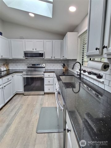 3835 Blue Finch Court SE, Olympia, WA 98503