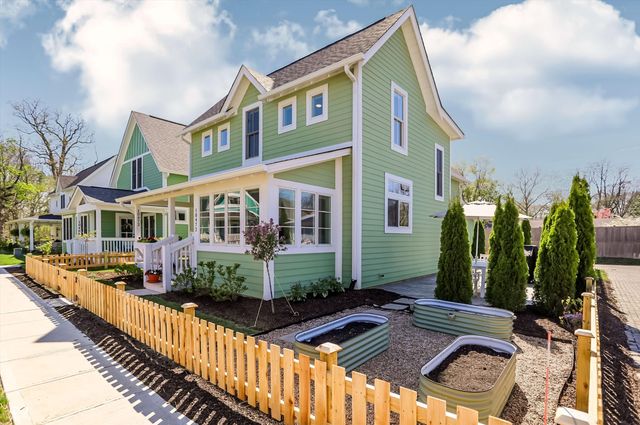 10472 Lower Garden Way, Zionsville, IN 46077