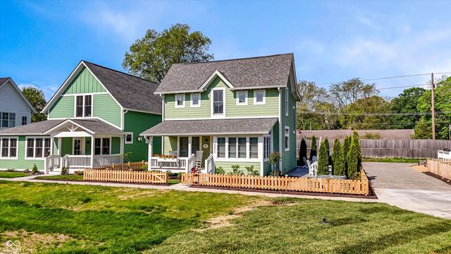 10472 Lower Garden Way, Zionsville, IN 46077