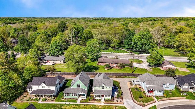 10472 Lower Garden Way, Zionsville, IN 46077
