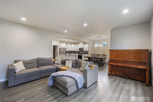 5209 Junco Court NE, Olympia, WA 98516