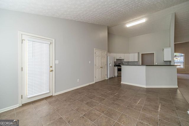 2717 Links Overlook Drive, Dacula, GA 30019