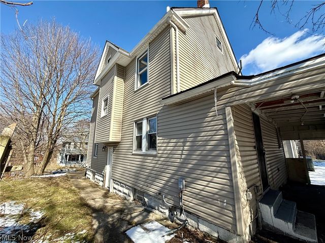 839 Kenyon Street, Akron, OH 44311