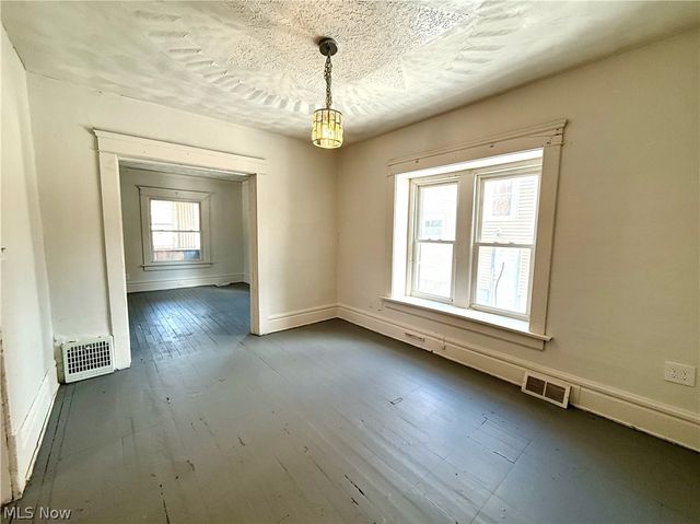 839 Kenyon Street, Akron, OH 44311