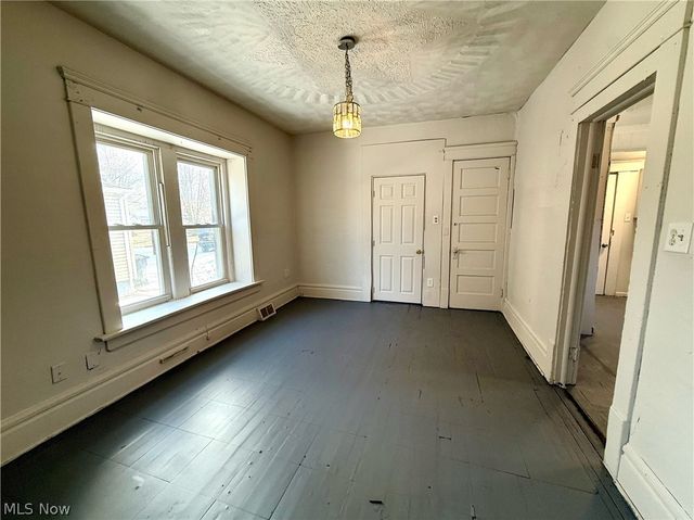 839 Kenyon Street, Akron, OH 44311