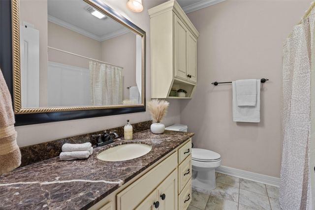 407 Carnaby Court, Bossier City, LA 71111