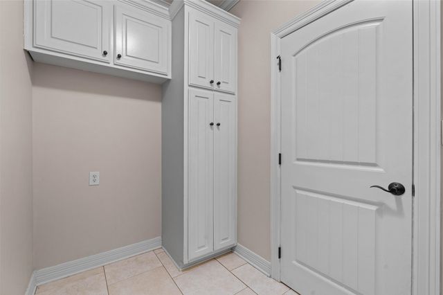 407 Carnaby Court, Bossier City, LA 71111