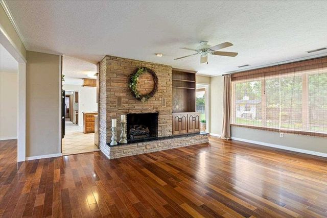 156 NW 36th St, Lawton, OK 73505