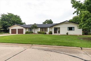 156 NW 36th St, Lawton, OK 73505