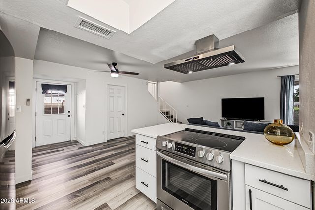 16225 N 30TH Street 3, Phoenix, AZ 85032