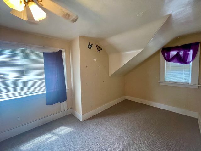 2107 POPLAR Street, Erie, PA 16502