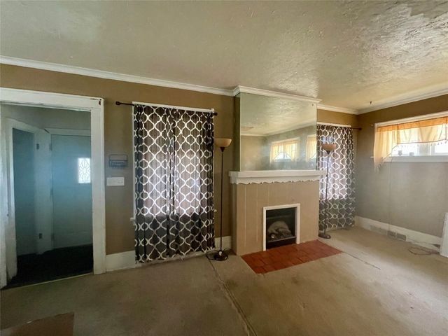 2107 POPLAR Street, Erie, PA 16502