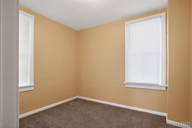 6815 Etzel Avenue, University City, MO 63130