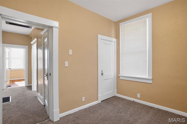 6815 Etzel Avenue, University City, MO 63130