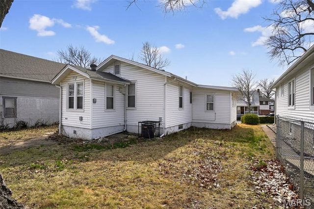 6815 Etzel Avenue, University City, MO 63130