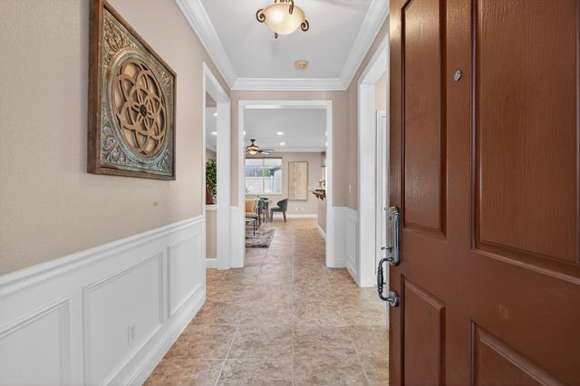 2379 Pepper Tree Ln, Manteca, CA 95336