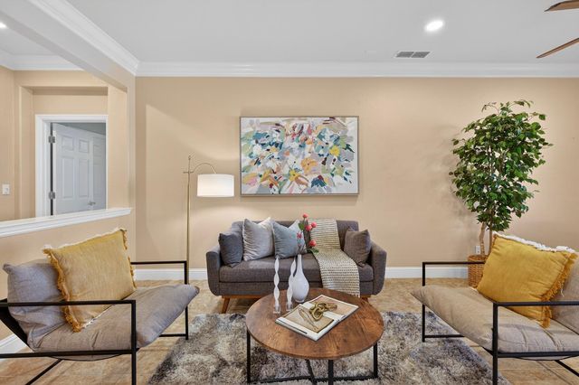 2379 Pepper Tree Ln, Manteca, CA 95336