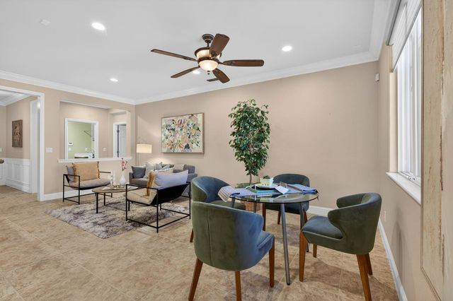 2379 Pepper Tree Ln, Manteca, CA 95336