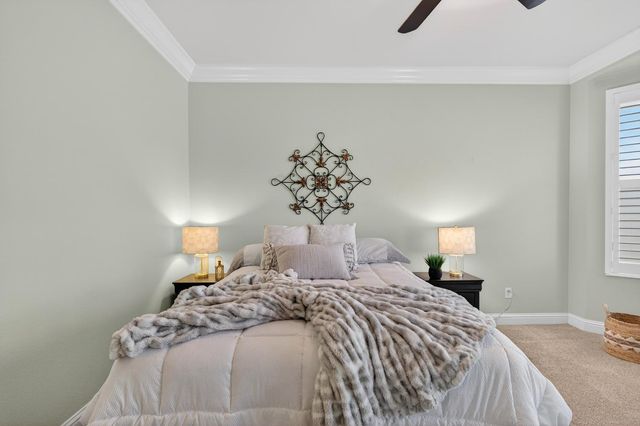 2379 Pepper Tree Ln, Manteca, CA 95336