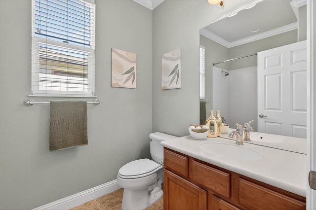 2379 Pepper Tree Ln, Manteca, CA 95336