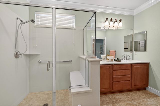 2379 Pepper Tree Ln, Manteca, CA 95336