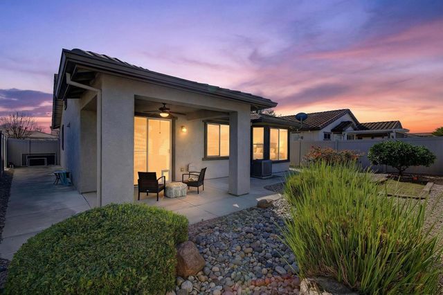 2379 Pepper Tree Ln, Manteca, CA 95336