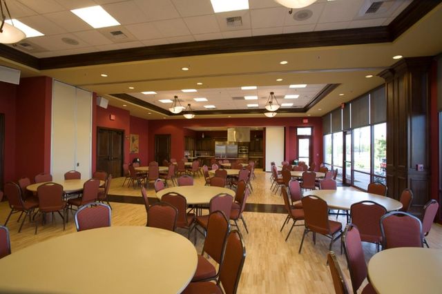 2379 Pepper Tree Ln, Manteca, CA 95336