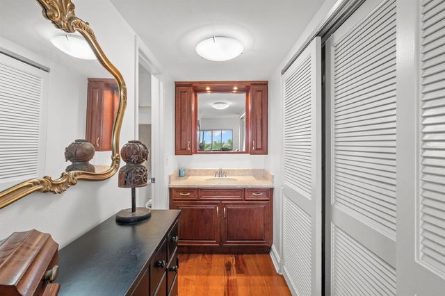 1839 Middle River Drive 501, Fort Lauderdale, FL 33305