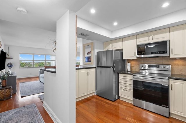 1839 Middle River Drive 501, Fort Lauderdale, FL 33305