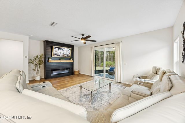 86781 LAZY LAKE Circle, Yulee, FL 32097