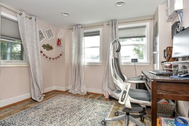 454 Skyline Lake Dr, Ringwood Boro, NJ 07456