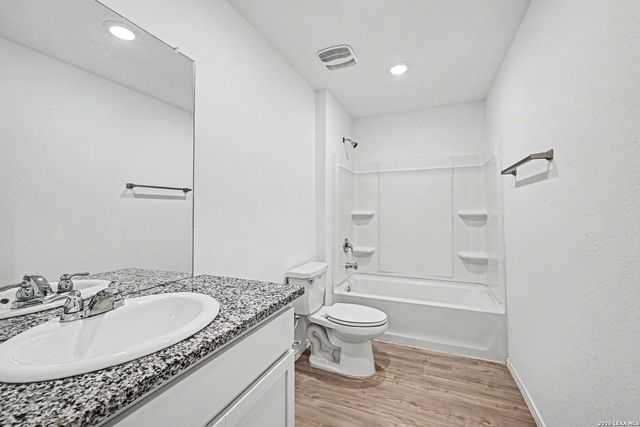 5446 DAPHNE PATH, San Antonio, TX 78253
