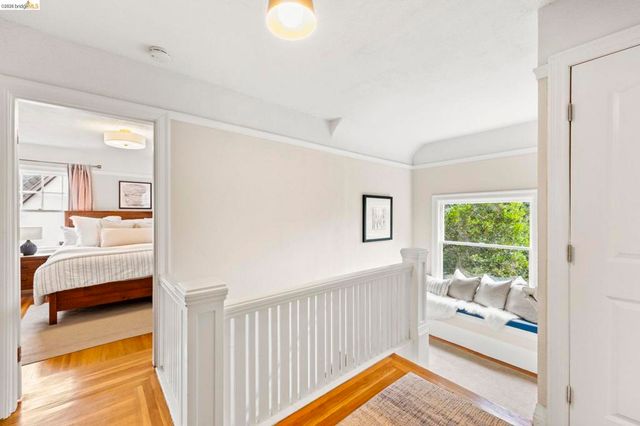 828 Alma Pl, Oakland, CA 94610